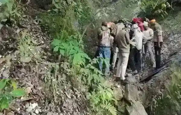 Lineman's body found in ditch, police involved in investigation