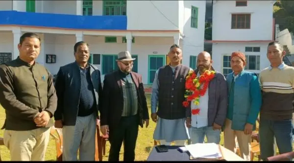 आर्यकन्या विद्यालय के प्रबन्ध समिति के चुनाव, बिट्टू कर्नाटक बने अध्यक्ष 2 Screenshot 2023 1207 083017