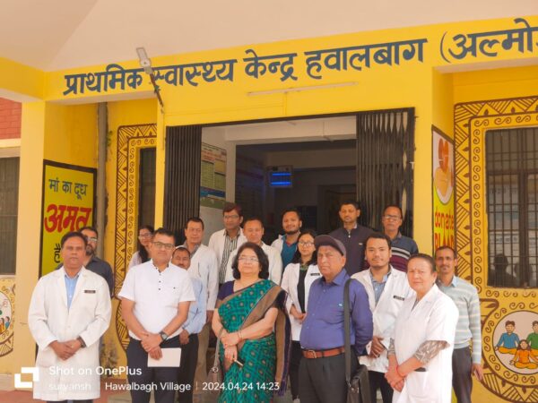 DG Health Vineeta Shah inspected the health center Hawalbagh