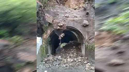 Debris fell on the outside of the old tunnel connecting Kedarnath and Kedarghati, traffic disrupted