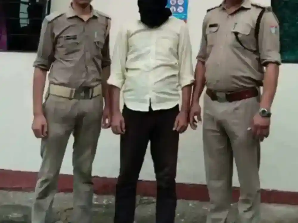 Natwarlal, who cheated in the name of job, arrested from Haldwani