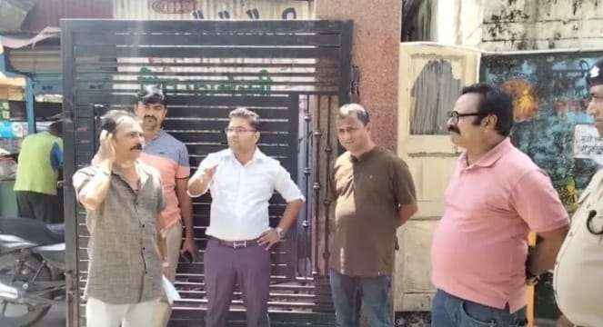 Municipal corporation has removed illegal encroachment in Patel Chowk of Haldwani, Uttarakhand, strict action is being taken