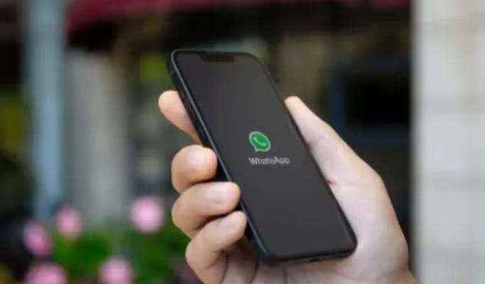 If you also have one of these 35 phones then WhatsApp will not work, check the full list