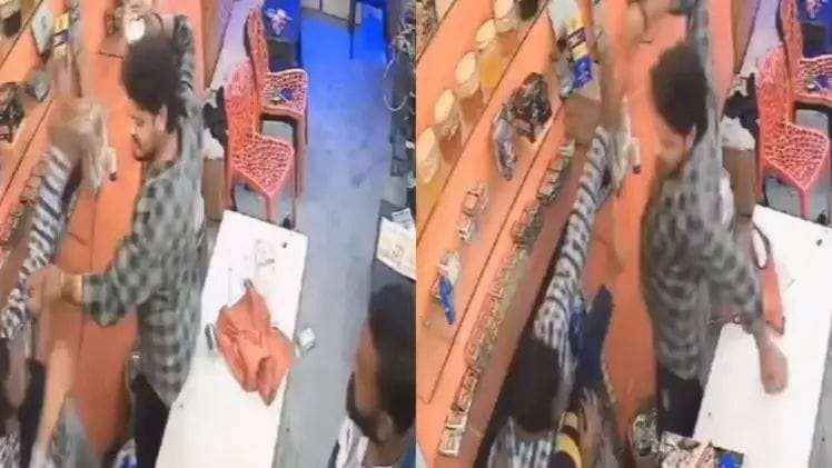 A man brutally beat up a tea seller for ₹2000, after this what happened will make you angry too