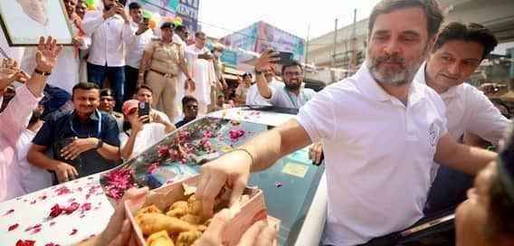 When Rahul Gandhi was offered pakoras during the rally, he did this as soon as the box was in front of him, the video went viral, watch