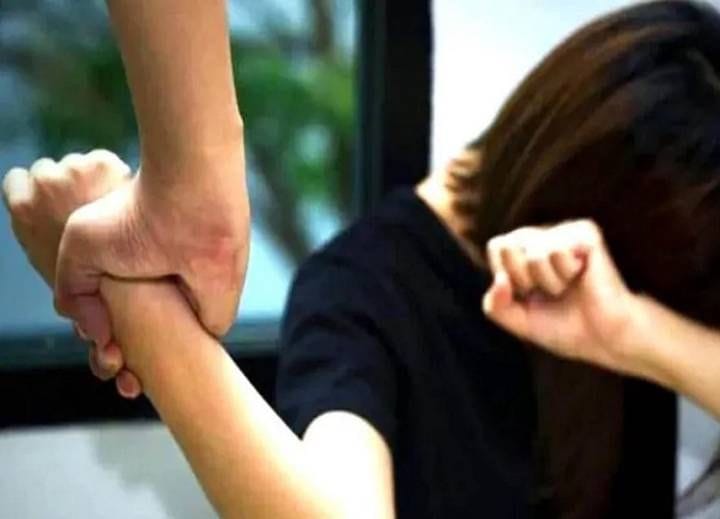 In Uttarakhand's capital Dehradun, a neighbor was raping a girl, then her uncle came, after this…