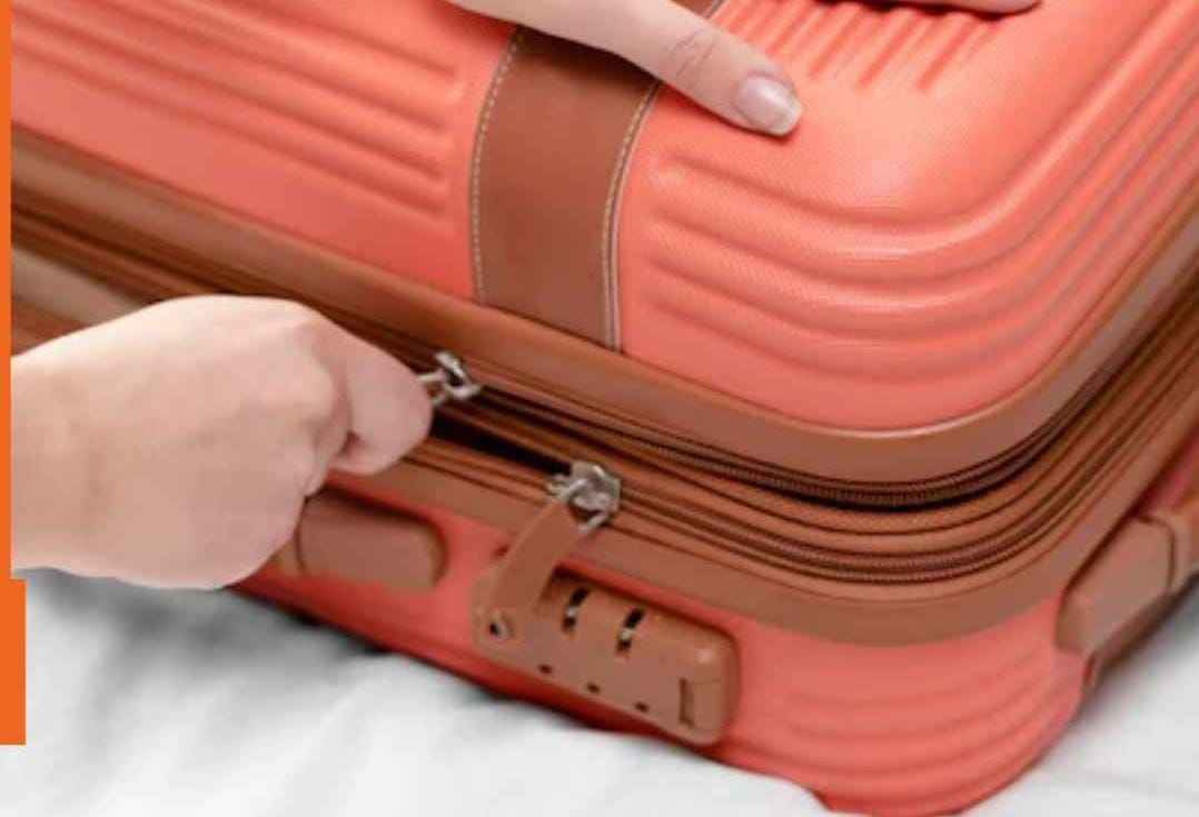 While playing, she locked her boyfriend in a suitcase, then she drank alcohol and fell asleep, then what happened…