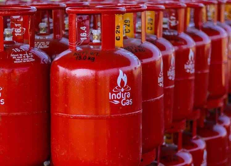 Good news: LPG cylinder will now be available for Rs 300 cheaper, government announced