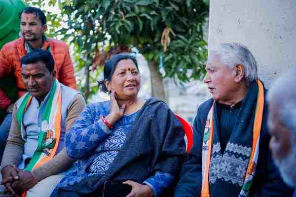 congress-candidate-bhairavs-election-campaign-for-almora-municipal-corporation-election-gained-momentum