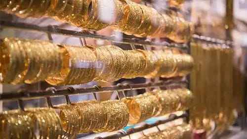 Rising prices of gold and silver cause slowdown in bullion market