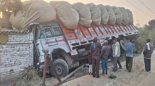 A high speed trolley entered a house, a major accident was averted