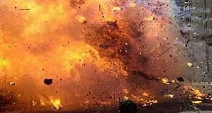 Blast in diesel tank due to welding in Indore, welder blown to pieces, died on the spot
