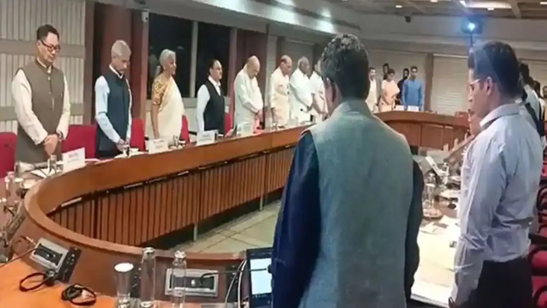 n66164435817455631942263090ad6fec5b1f2bb7a7a93c20305b50eca7081410b8b70a5f4c88956152954c