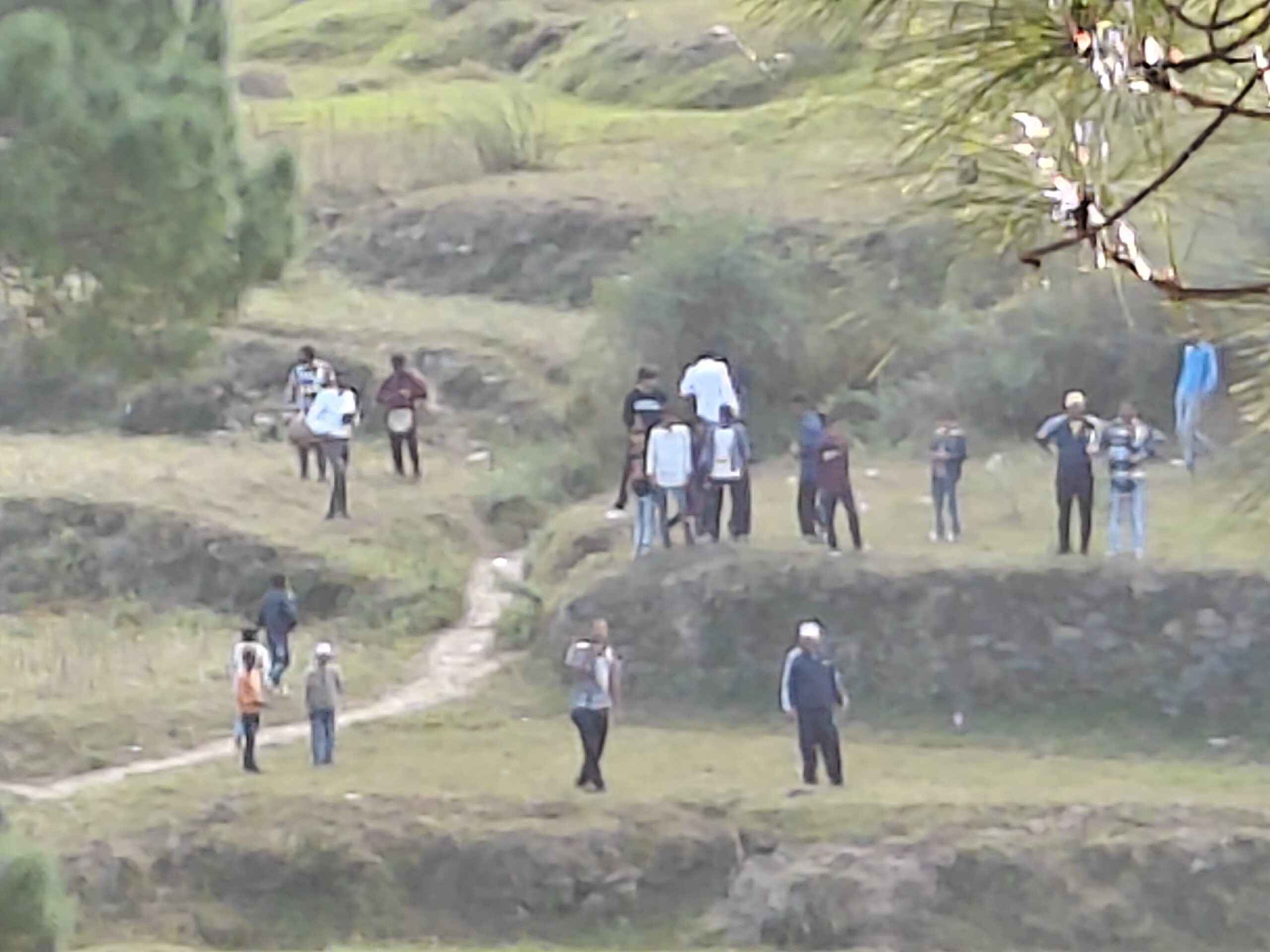 hundreds-of-years-old-tradition-was-followed-in-patiya-village-of-almora-bagwal-was-played-in-traditional-way