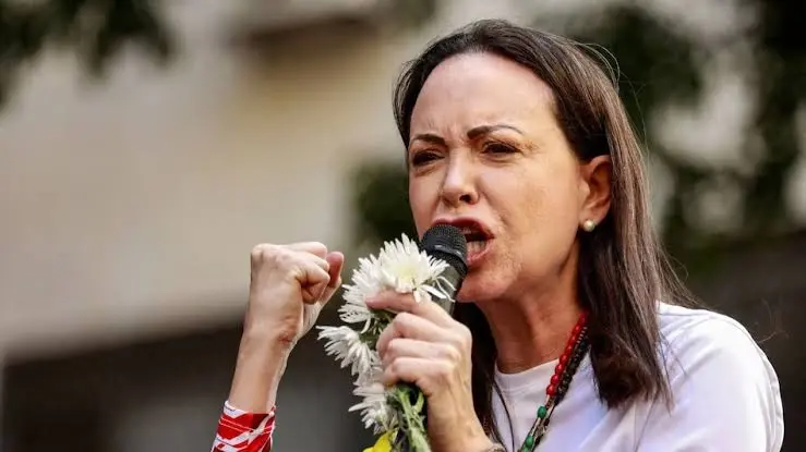 “आयरन लेडी” मारिया कोरिना मचाडो - वेनेजुएला की वो आवाज़ जिसने तानाशाही को ललकारा 9 iron-lady-maria-corina-machado-the-venezuelan-voice-that-challenged-the-dictatorship