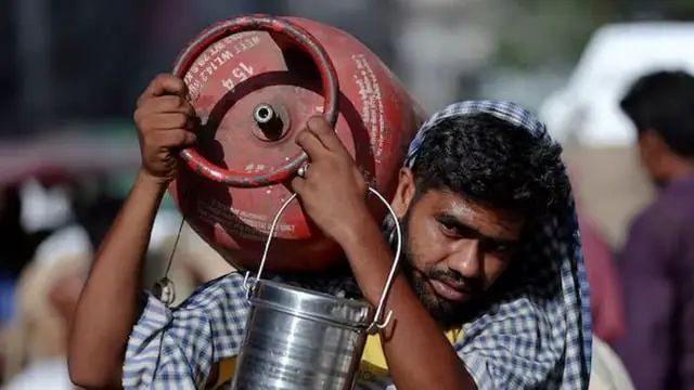 n6833185571759304788510dfa3781d66cf40cb01014738b38ae1fc891bd7eae10c06363a200047385513fb