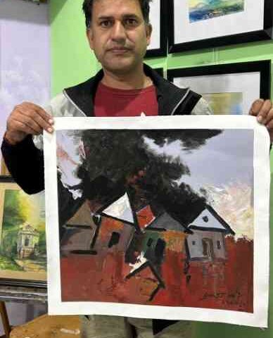 Amidst the Uttarakhand disaster, artist Prakash Papnai extends a helping hand through his emotional initiative – “Karuna Kalevar” (Body of Compassion).