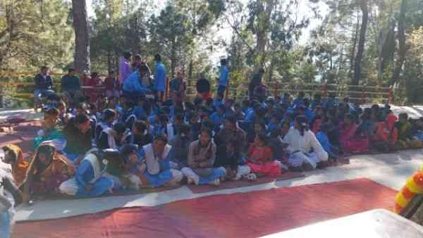 Children's Day celebrated with great enthusiasm at Kamleshwar Inter College; children's talent wins hearts