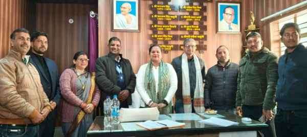 Newly appointed village heads take oath in Hawalabag – Devendra Singh Nayal appointed president of the village head organization, Vinod Joshi appointed general secretary