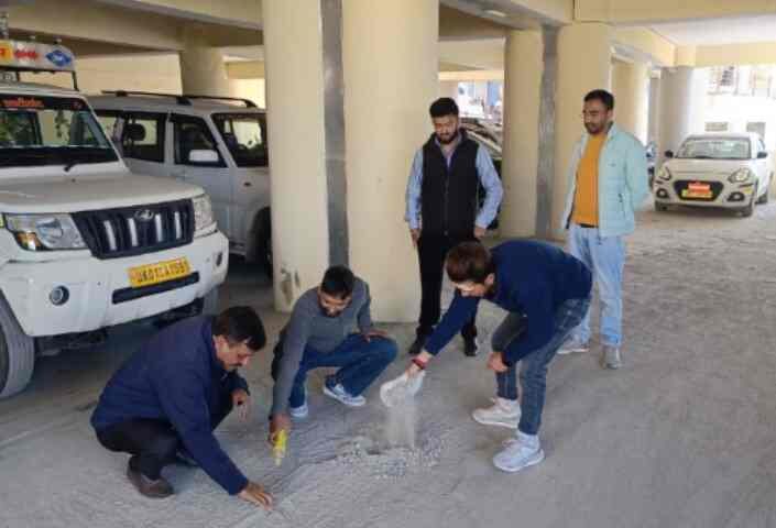 almora-questions-raised-about-the-quality-of-the-new-parking-lot-municipal-councilors-demanded-an-investigation
