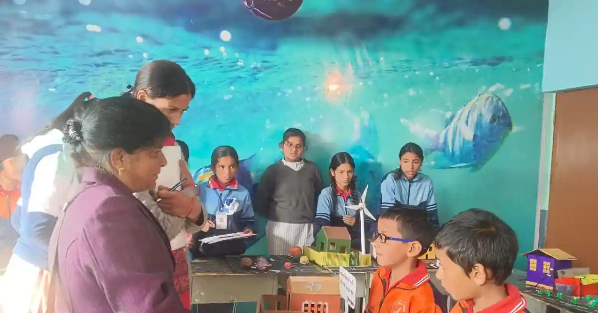 science-exhibition-at-ssvm-almora-on-jc-bose-jayanti