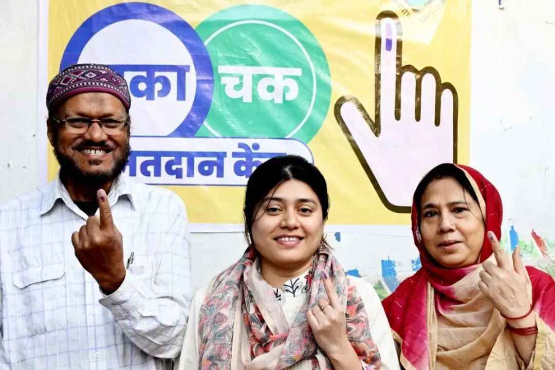 n6880501241762496289446074f9f0220e25b6d0b756990b7ade3832ad4109fb9f9651e1496d809fe686684