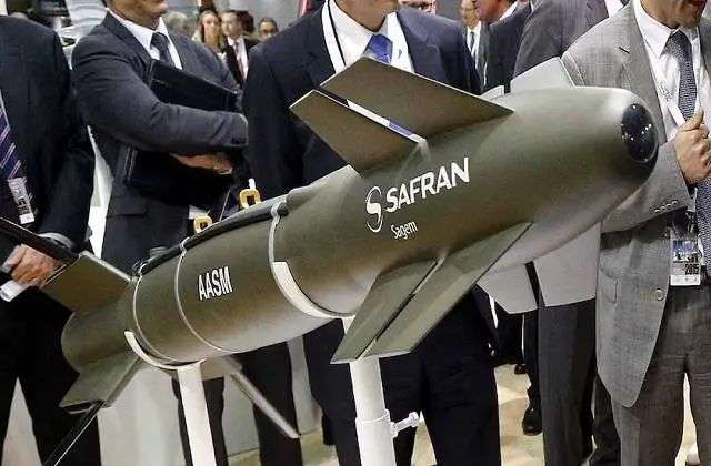 n6904361721764051913864ad700e8a2885a06630dae354eeab318376f5574824caa147b49ab83a8559bf19