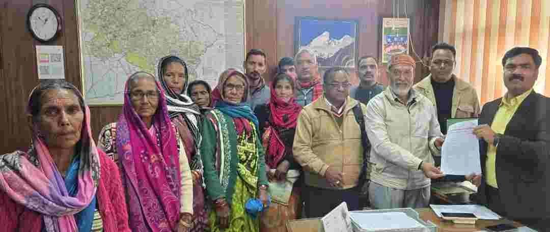 state-agitating-dependents-sent-a-memorandum-to-the-chief-minister