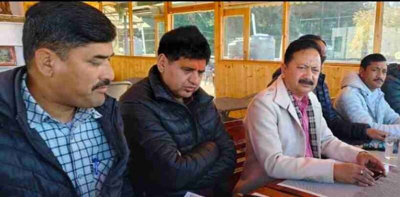 रानीखेत जिले की घोषणा सहित स्थानीय मुद्दों के प्रति निराशाजनक रहा सीएम का दौरा, पूर्व पीसीसी चीफ करन माहरा ने लगाये यह आरोप 3 Screenshot 20251224 193718 1