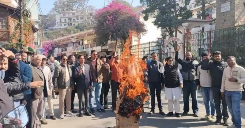 Almora: Congress Opposes Proposal to Rename MGNREGA, Calls It an Attack on Gandhian Ideology