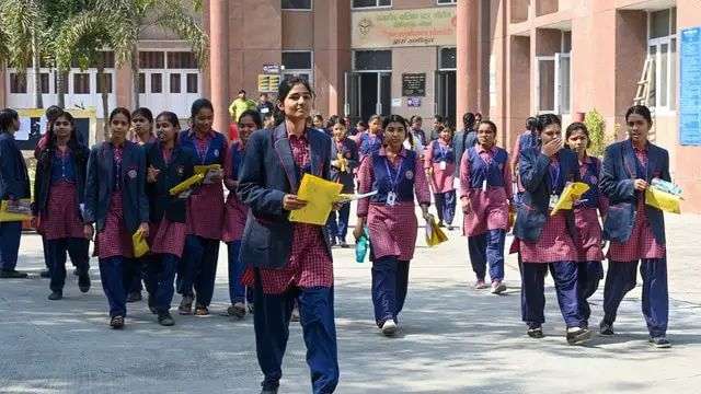 n69283210917656003261814e9c0e7c5a50fc65f8637e1543f2b6dc79fe05a17edd28384d30e9a8586e5bda