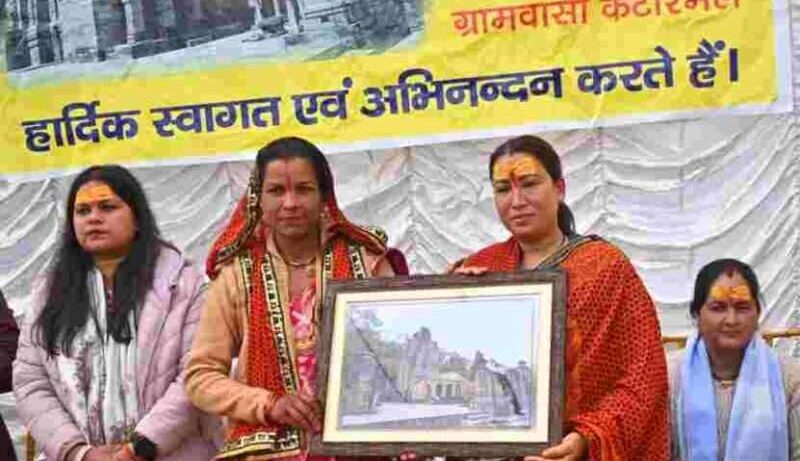 अल्मोड़ा: सूर्य मंदिर कटारमल में पौष माह के अंतिम रविवार को मनाया गया सूर्य पर्व, उमड़ी श्रद्धालुओं की भीड़ 2 Screenshot 2026 01 11 18 58 46 85 7352322957d4404136654ef4adb64504