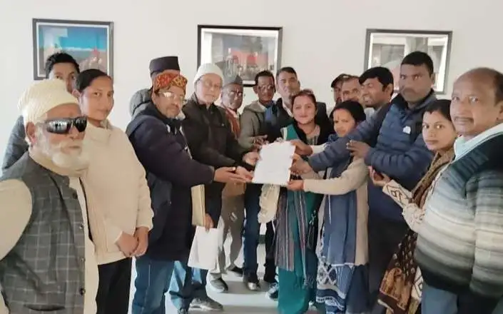 ताकुला में पीएचसी और सीएचसी नाम के बीच भटकती रही चिकित्सा व्यवस्था, अब ग्रामीणों ने दी आंदोलन की चेतावनी 2 Screenshot 2026 0107 083456