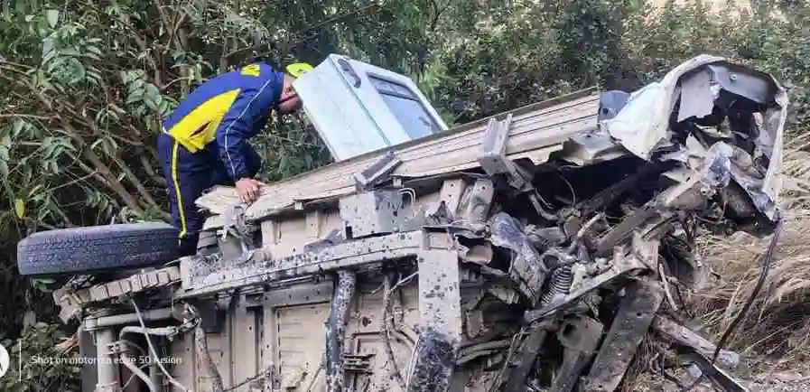 Breaking-Vehicle falls into 400 meter deep gorge, driver dies