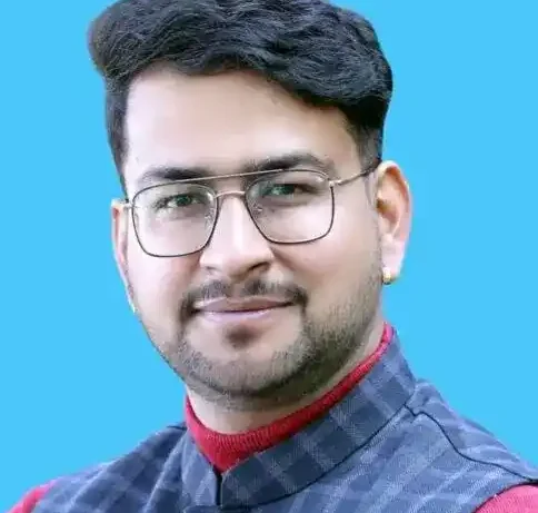 a-leopard-was-spotted-in-a-residential-area-in-ranikhet