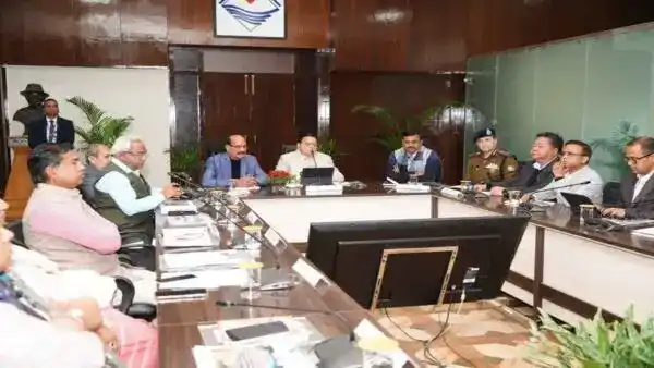 cm-dhami-held-a-review-meeting-on-the-preparations-for-the-haridwar-kumbh-mela
