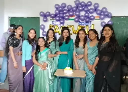 farewell-ceremony-at-gic-kamleshwar-emotional-send-off-for-12th-students