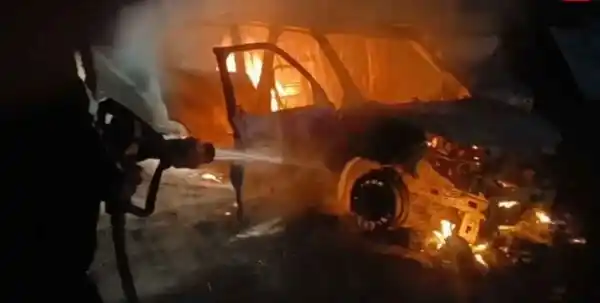 nainital-a-moving-car-caught-fire