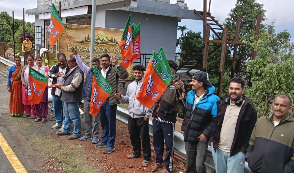 almora-bjp-workers-celebration