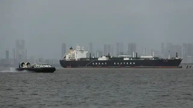 n70702437617751956092399c22a732a8bd8f075fb94e87fece84fcb71c527be33898ddc39063c394d9fcbd