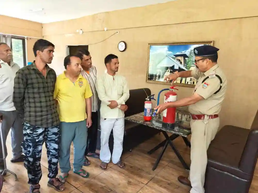 delhi-fire-impact-almora-fire-department-inspected-hotels-restaurants-in-jageshwar