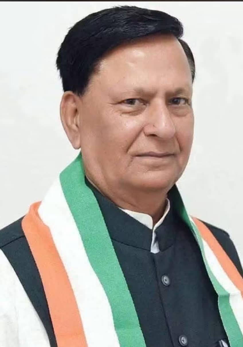 Late Heera singh Bisht photo social media