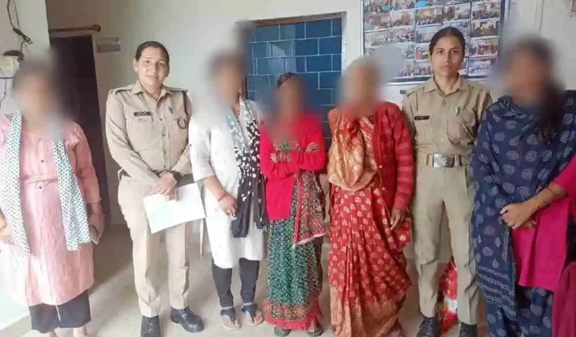 almora-police-helpline-one-call-to-dial-112-reunites-missing-woman-with-her-family