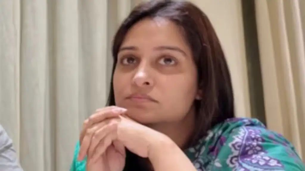 n6660991601748414091129a2b391dd96cbb54f59d5fee94b25c79e77f3626c25cb537a27233726d0584958