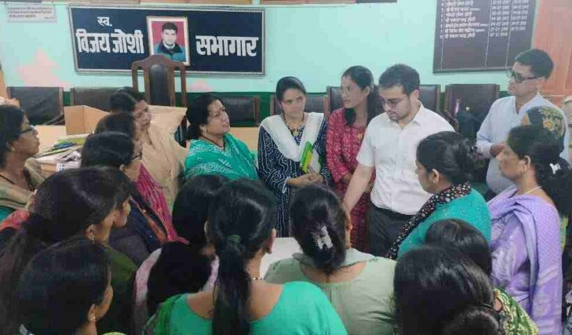 women-in-almora-get-trained-in-jute-bag-making-to-launch-small-businesses